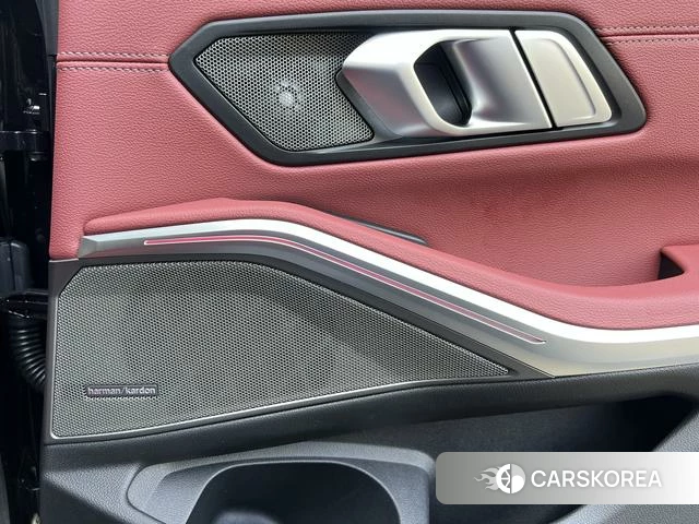 BMW 3 series 2024 Черный из Китая, фото 2