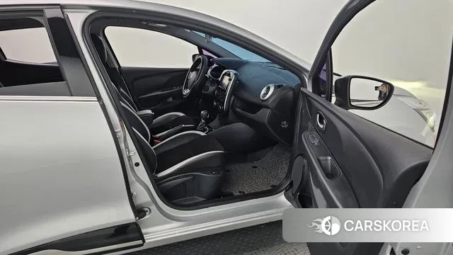 Renault Korea (Samsung) Clio 2019 Серебряный из Кореи, фото 2