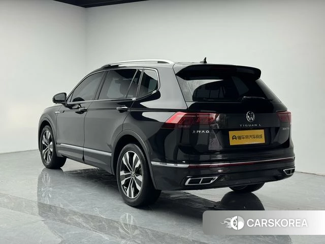 Volkswagen Tiguan L 2022 Черный из Китая, фото 2