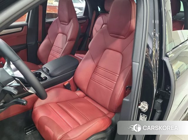 Porsche Cayenne (PO536) 2023 Черный из Кореи, фото 2