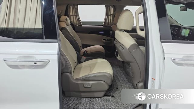 Kia Carnival 4th generation 2023 Белый из Кореи, фото 2