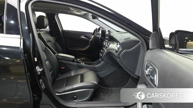 Mercedes-Benz GLA-Class X156 2019 Черный из Кореи, фото 2