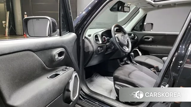 Jeep Renegade 2021 Черный из Кореи, фото 2