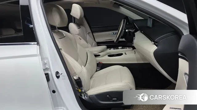 Genesis GV70 2022 Белый из Кореи, фото 2