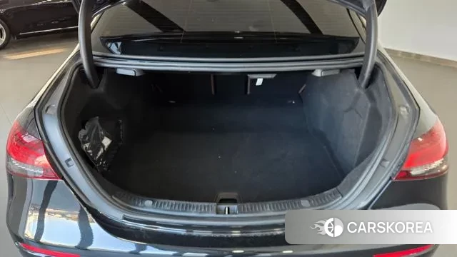 Mercedes-Benz E-Class W213 2023 Черный из Кореи, фото 2