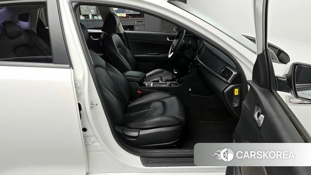 Kia The New K5 2nd generation 2019 Белый из Кореи, фото 2