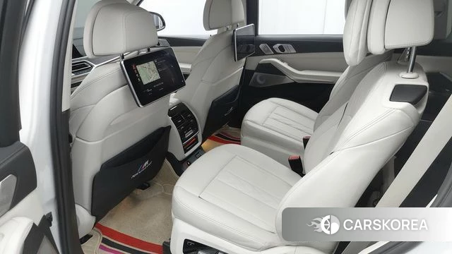 BMW X7 (G07) 2021 Белый из Кореи, фото 2