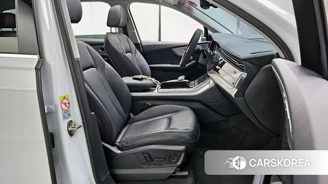 Audi Q7 (4M) 2020 Белый из Кореи, фото 2