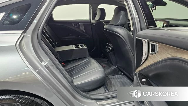 Kia K8 2024 Серебристо-серый из Кореи, фото 2