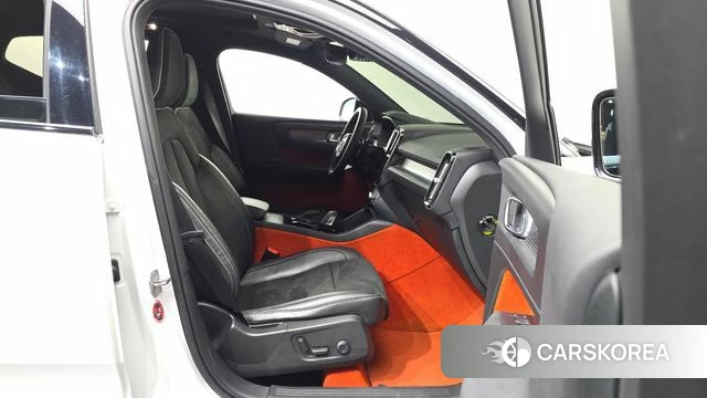 Volvo XC40 2019 Белый из Кореи, фото 2
