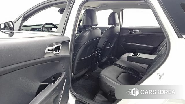 Kia Sportage 5th Generation 2024 Белый из Кореи, фото 2