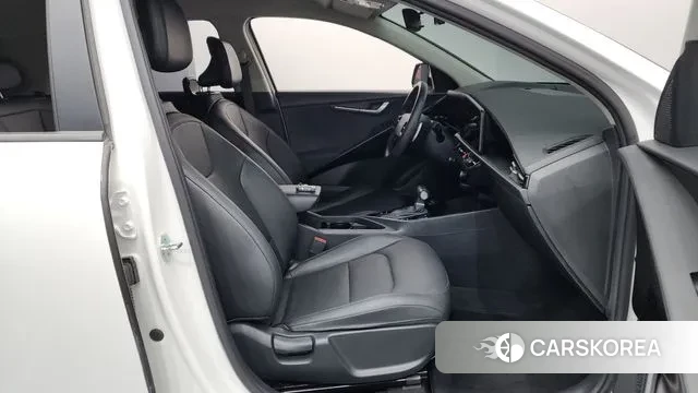 Kia Di Ol Nu Niro 2022 Белый из Кореи, фото 2