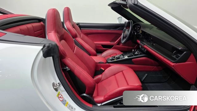 Porsche 911(992) 2022 Белый из Кореи, фото 2