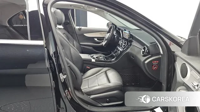 Mercedes-Benz C-Class W205 2020 Черный из Кореи, фото 2