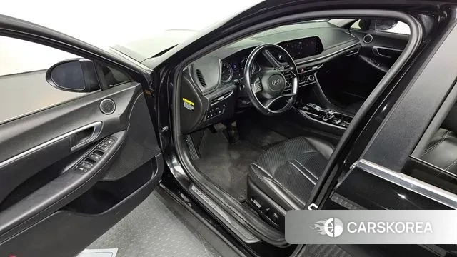 Hyundai Sonata (DN8) 2020 Черный из Кореи, фото 2