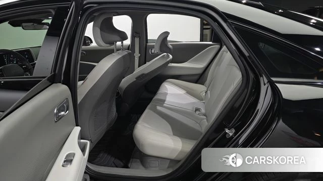 Hyundai Ionic 6 2022 Черный из Кореи, фото 2
