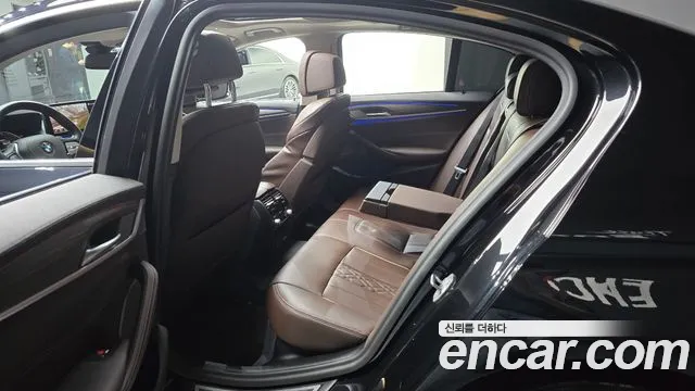 BMW 5 Series (G30) 2020 Черный из Кореи, фото 2