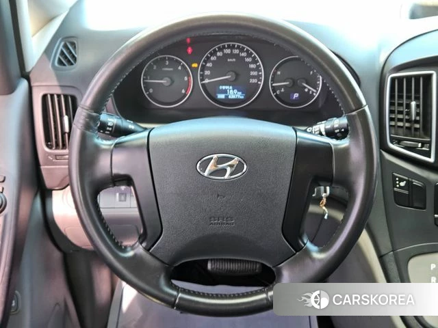 Hyundai The New Grand Starex 2018 Серебристо-серый из Кореи, фото 2