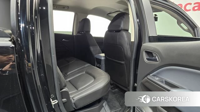 Chevrolet (GM Daewoo) Real New Colorado 2021 Черный из Кореи, фото 2
