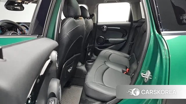 Mini Cooper 2021 Зеленый из Кореи, фото 2