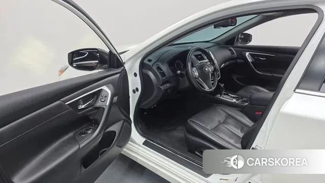 Nissan Altima 2018 Белый из Кореи, фото 2