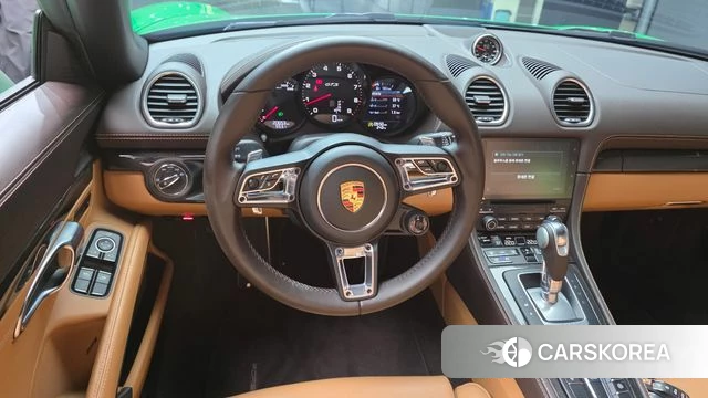 Porsche 718 Boxster 2023 Зеленый из Кореи, фото 2