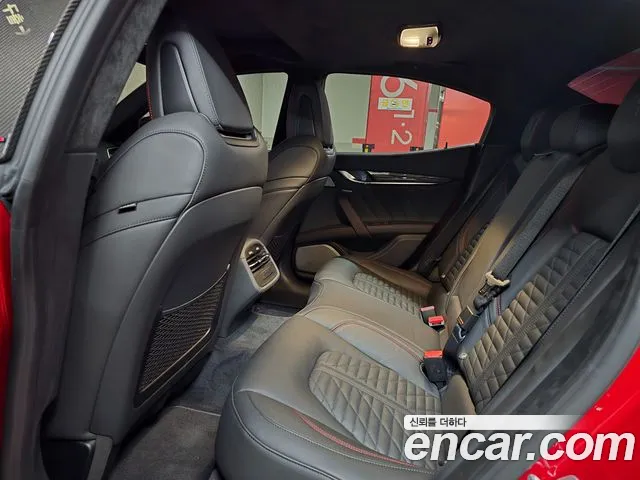 Maserati Ghibli 2021 Красный из Кореи, фото 2