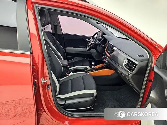 Kia Stonic 2018 Красный из Кореи, фото 2