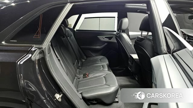 Audi Q8 (4M) 2021 Черный из Кореи, фото 2