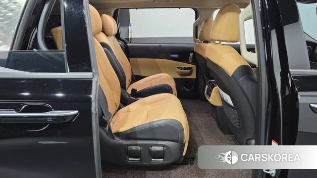 Kia Carnival 4th generation 2023 Черный из Кореи, фото 2