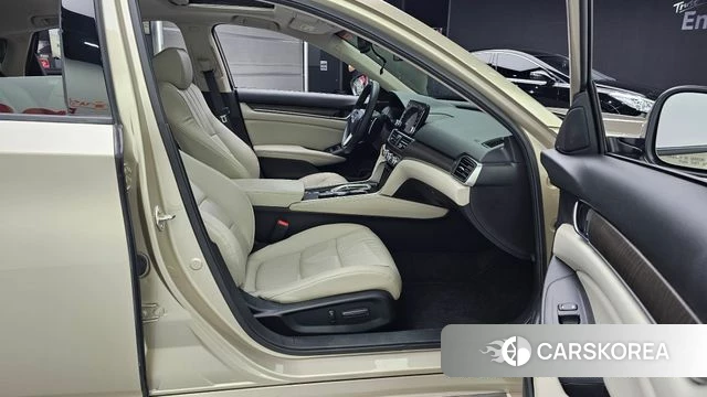 Honda Accord 10th Generation 2018 Золотой из Кореи, фото 2