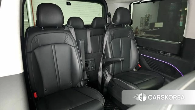 Hyundai Staria 2022 Черный из Кореи, фото 2