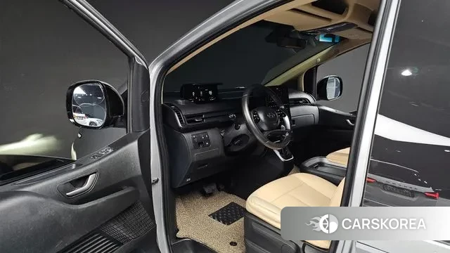 Hyundai Staria 2022 Серебряный из Кореи, фото 2