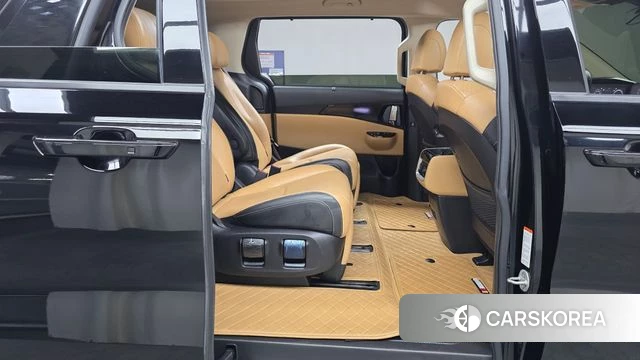 Kia Carnival 4th generation 2022 Черный из Кореи, фото 2