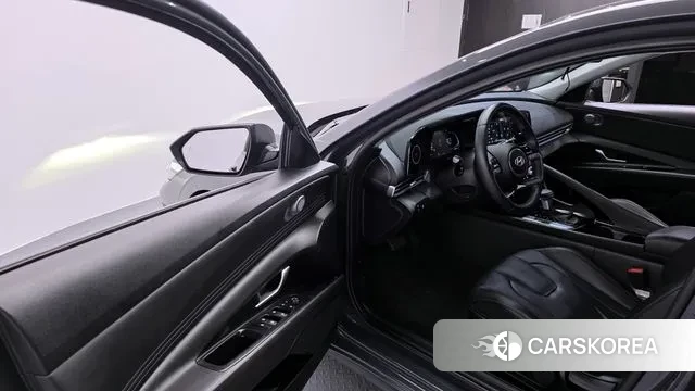 Hyundai The New Avante (CN7) 2023 Серый из Кореи, фото 2