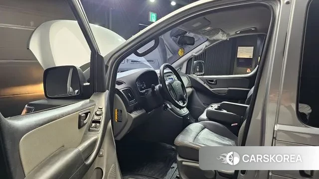 Hyundai The New Grand Starex 2019 Серебряный из Кореи, фото 2