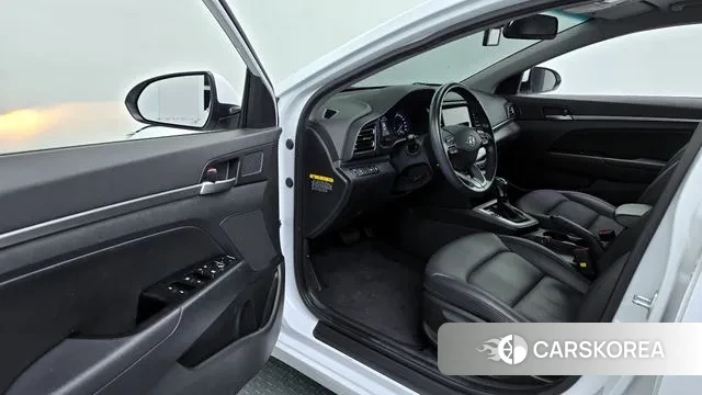 Hyundai The New Avante AD 2019 Белый из Кореи, фото 2