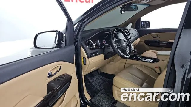 Kia The New Carnival 2018 Черный из Кореи, фото 2