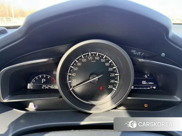 Mazda CX-4 2023 Белый из Китая, фото 2