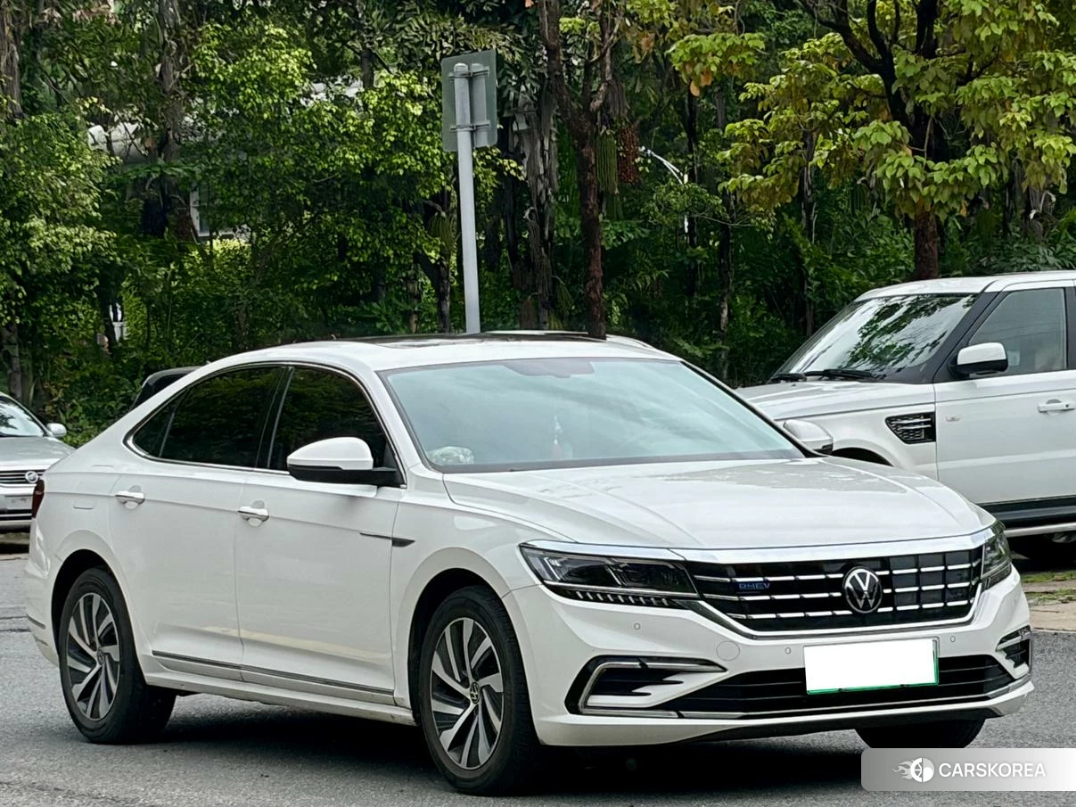 Volkswagen Passat PHEV 2019 Белый из Китая, фото 2