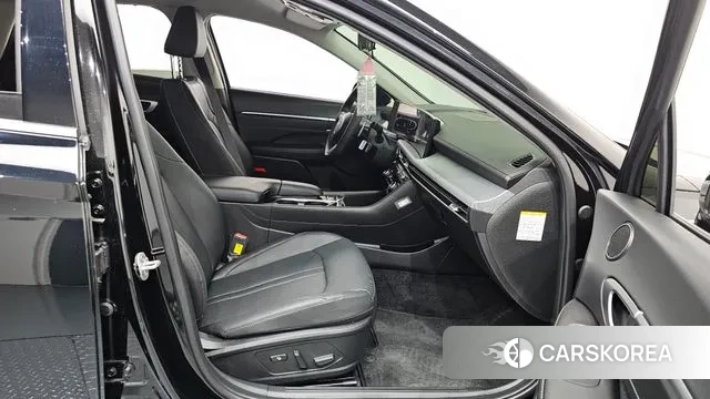 Hyundai Sonata D Edge Hybrid (DN8) 2023 Черный из Кореи, фото 2