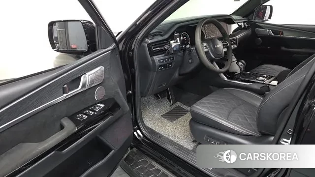 Kia Mohave Master 2023 Черный из Кореи, фото 2