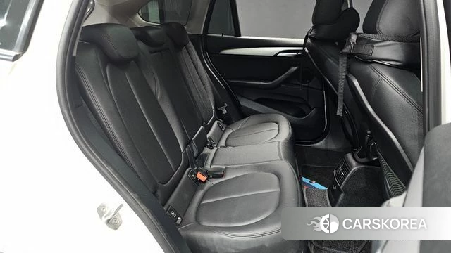 BMW X1 (F48) 2018 Белый из Кореи, фото 2