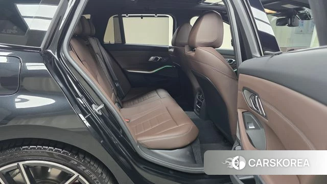 BMW 3 Series (G20) 2026 Черный из Кореи, фото 2
