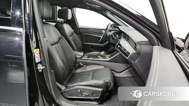 Audi A6 (C8) 2022 Черный из Кореи, фото 2