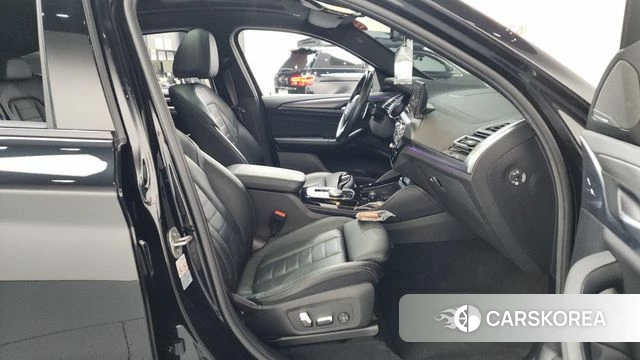 BMW X4 (G02) 2022 Черный из Кореи, фото 2