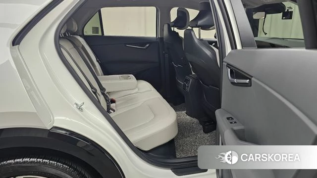 Kia Di Ol Nu Niro 2022 Белый из Кореи, фото 2