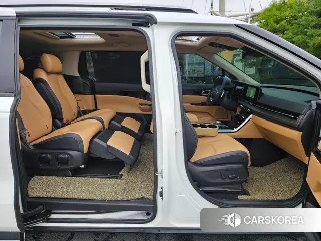 Kia Carnival 4th generation 2023 Белый из Кореи, фото 2