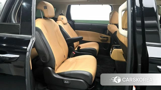 Kia Carnival 4th generation 2022 Черный из Кореи, фото 2