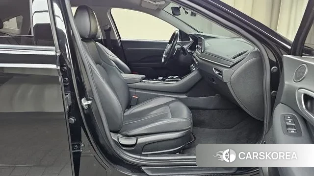 Hyundai Sonata (DN8) 2021 Черный из Кореи, фото 2